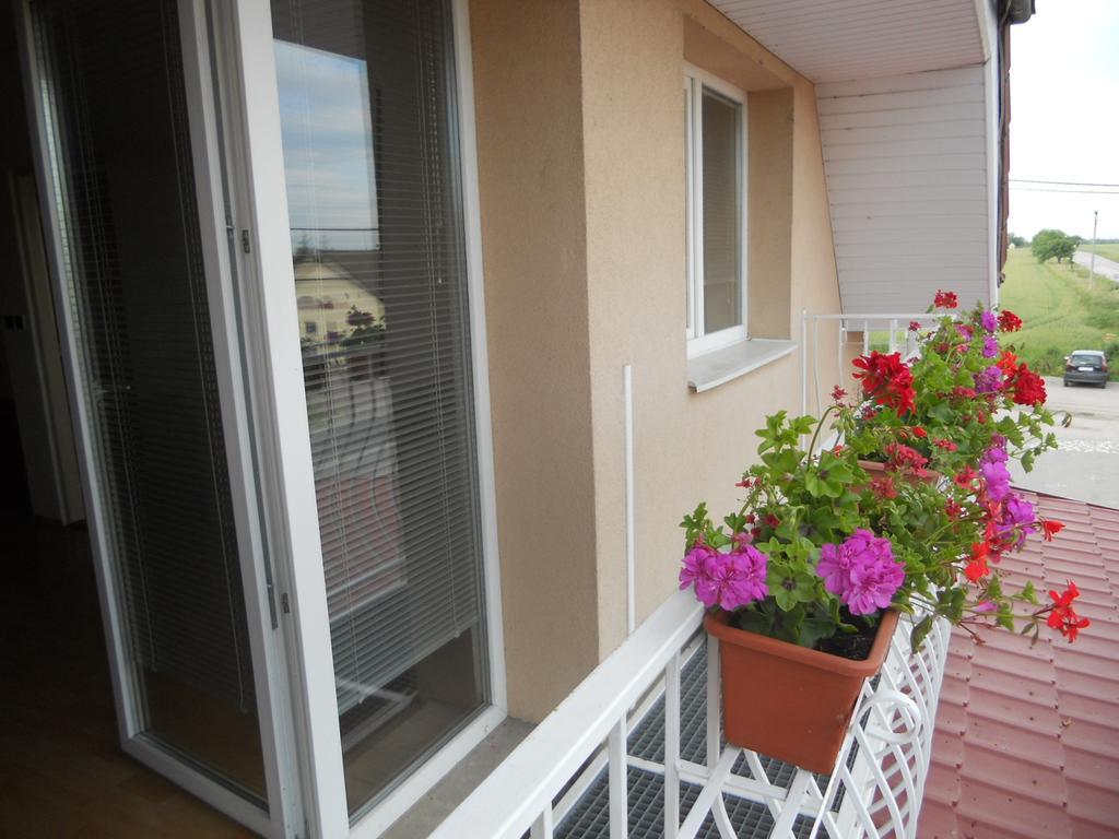 Penzion Kaplna Habitación foto