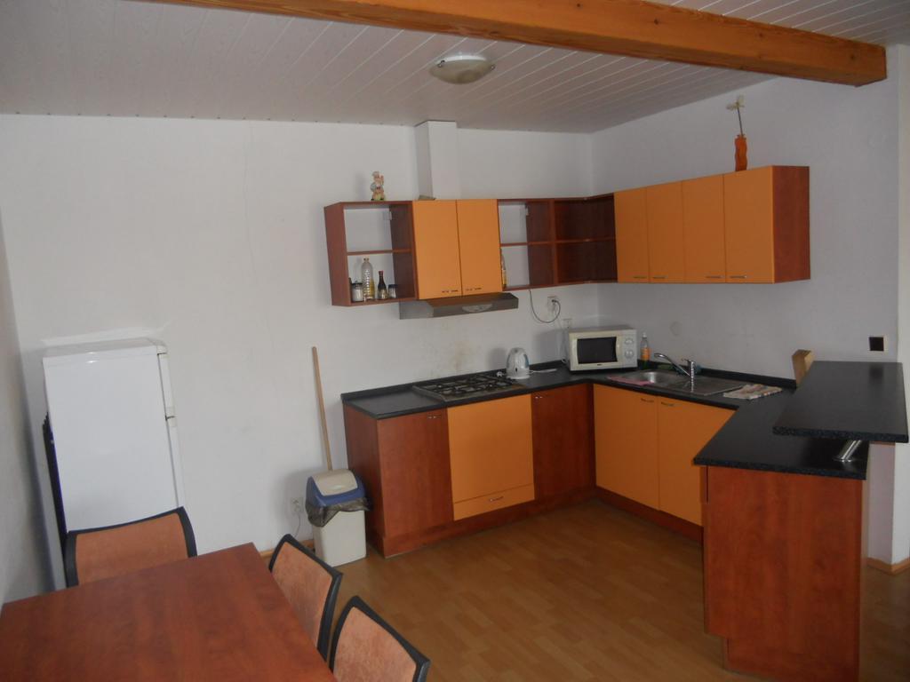 Penzion Kaplna Exterior foto